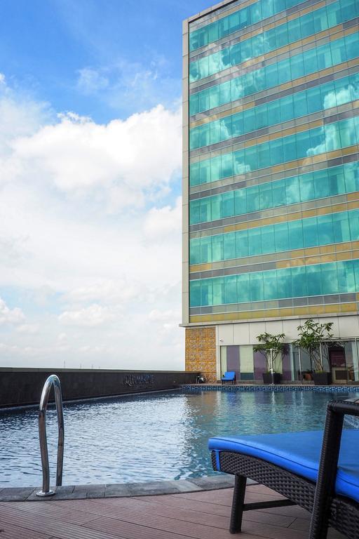 The Alana Hotel & Convention Center Solo By Aston Exterior foto