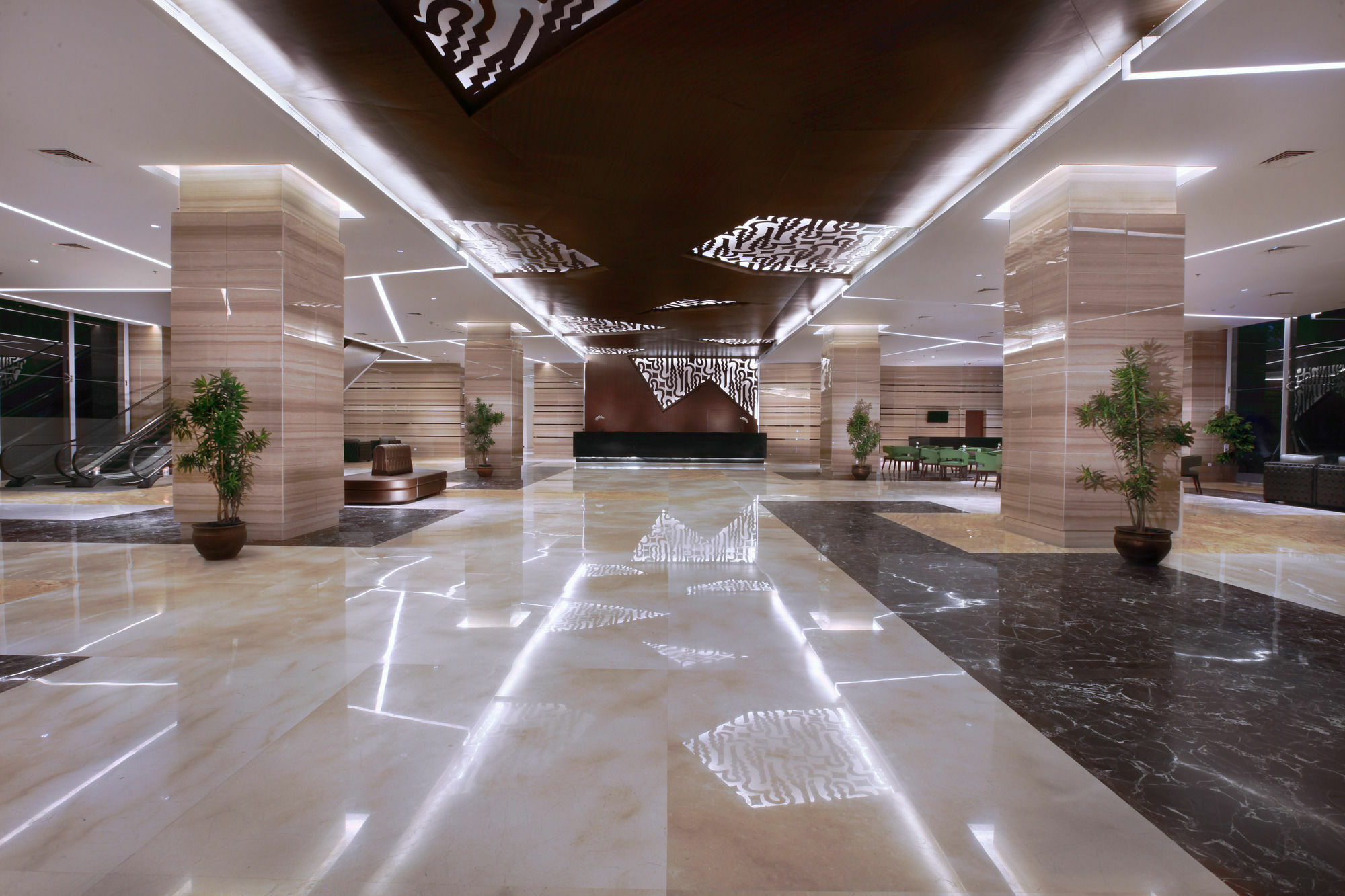 The Alana Hotel & Convention Center Solo By Aston Exterior foto